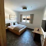 Panzió Wellness-pension Jagahuett'n 4*