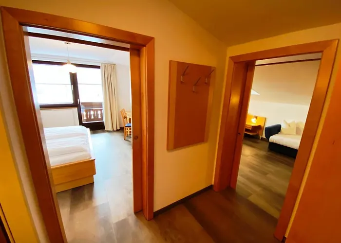 לינה וארוחת בוקר Wellness-pension Jagahuett'n שלאדמינג