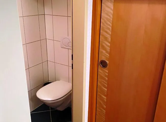 לינה וארוחת בוקר Wellness-pension Jagahuett'n