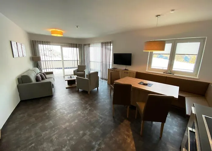 Wellness-pension Jagahuett'n לינה וארוחת בוקר שלאדמינג