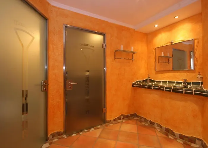 לינה וארוחת בוקר Wellness-pension Jagahuett'n